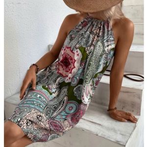 Bohemian floral paisley dress, runs large, ideal as a summer dress or lounging.